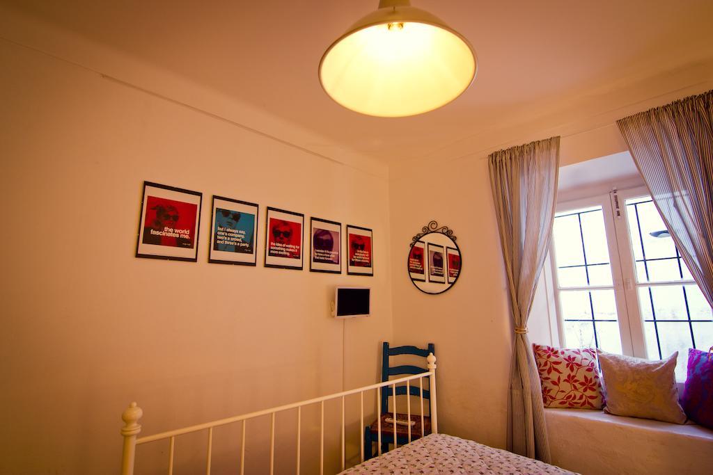 Cascais Boutique Hostel חדר תמונה